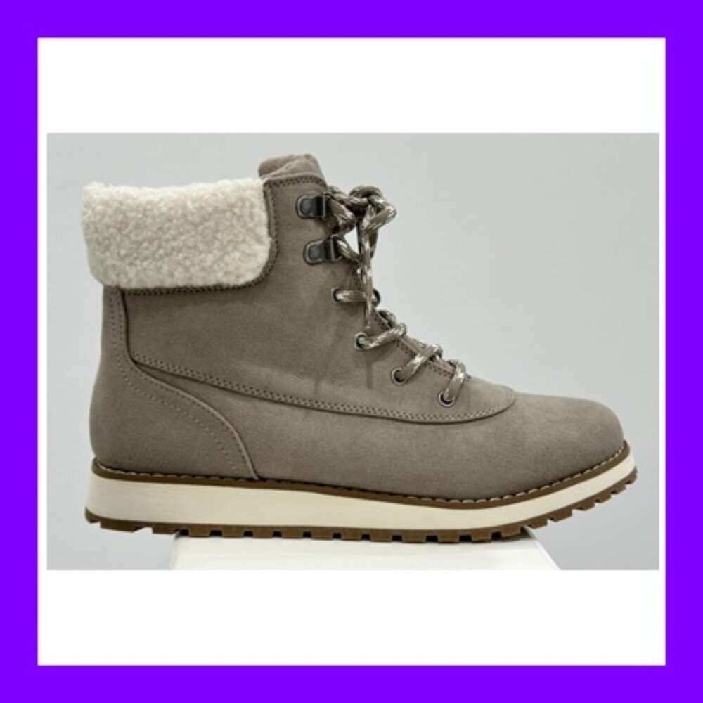 New w/o Box Old Navy Women's Water-Repellent Faux-Suede Hiking Boots Size 9